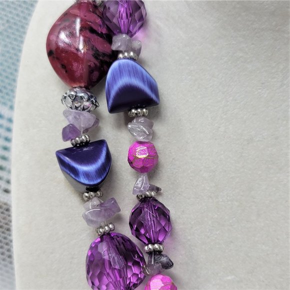 Shades of Purple Double Strand Necklace Amethyst Chips - Picture 6 of 9